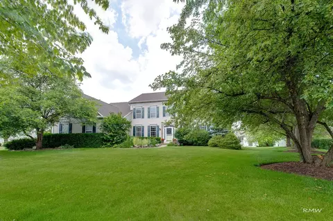 1524 Old Forge Rd, Bartlett, IL 60103 photo 3