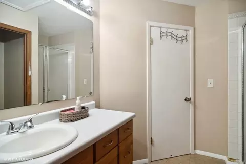 2110 Savannah Rd, Elgin, IL 60123 photo 10