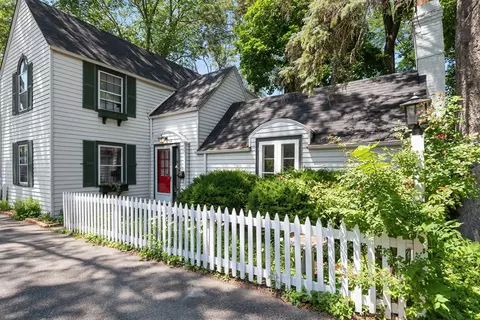 1106 Princeton Ave, Highland Park, IL 60035