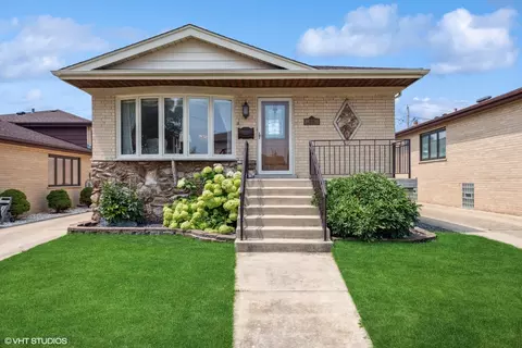 4916 N Newland Ave, Chicago, IL 60656