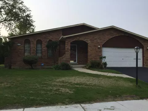 5258 Imperial Dr, Richton Park, IL 60471