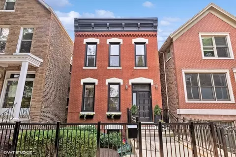 2021 W Moffat St, Chicago, IL 60647