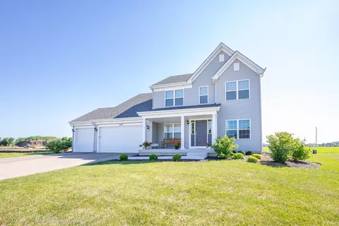 1210 Coolidge Ct, Sycamore, IL 60178