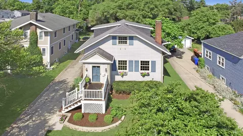 268 Sunset Ave, Glen Ellyn, IL 60137