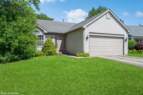 1994 N Karen Ln, Round Lake Beach, IL 60073