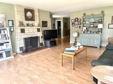 704 Marcy St, Ottawa, IL 61350 photo 5