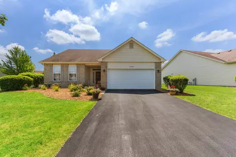 17525 Bonneville St, Lockport, IL 60441