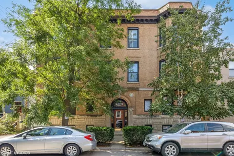1051 W Montana St #2, Chicago, IL 60614