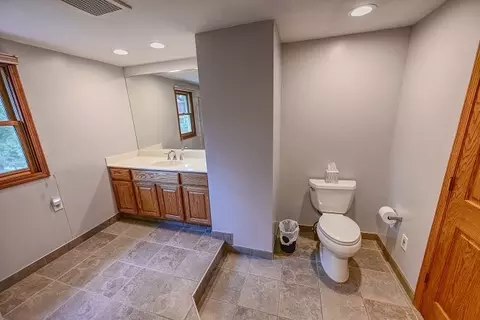 100 Valley Dr, Oakwood Hills, IL 60013 photo 18
