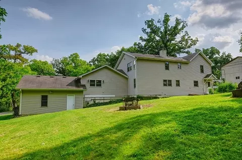 100 Valley Dr, Oakwood Hills, IL 60013 photo 24