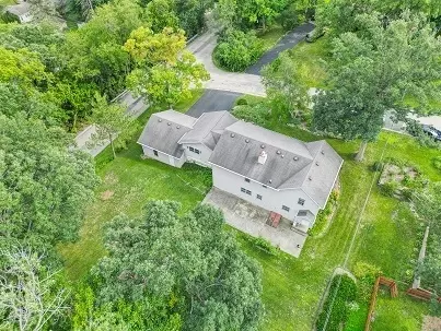100 Valley Dr, Oakwood Hills, IL 60013 photo 25