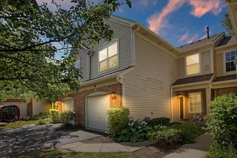 79 Keeneland Ct #79, Grayslake, IL 60030