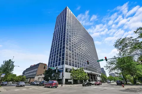 4343 N Clarendon Ave #2507, Chicago, IL 60613