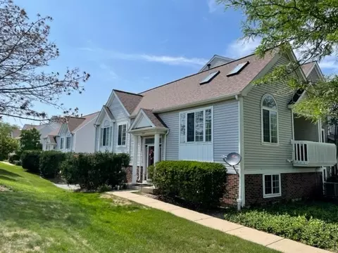 2241 Dawson Ln, Algonquin, IL 60102
