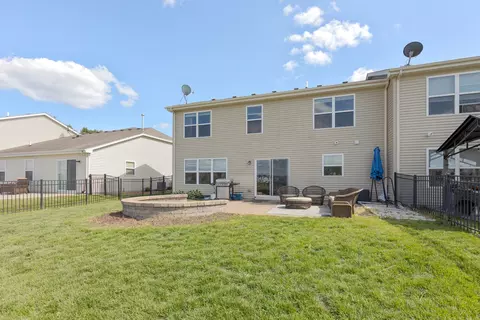 Undisclosed, Pingree Grove, IL 60140 photo 25