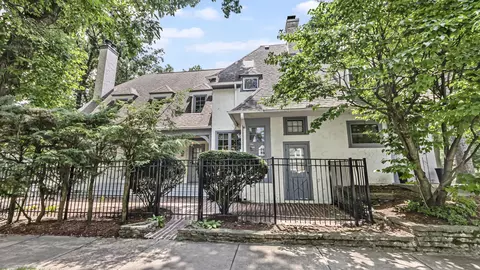 947 Thatcher Ave, River Forest, IL 60305 photo 2