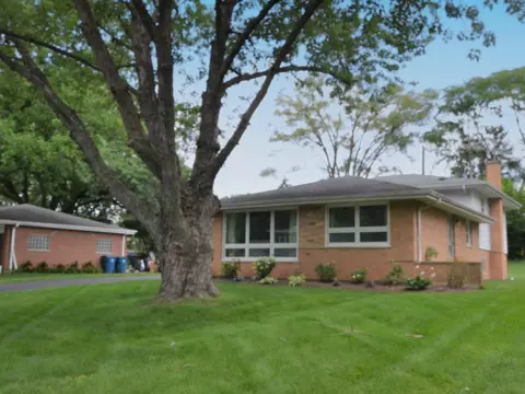 6844 W Golfview Dr, Palos Heights, IL 60463