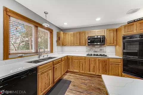 812 East Blvd, Mchenry, IL 60051 photo 9