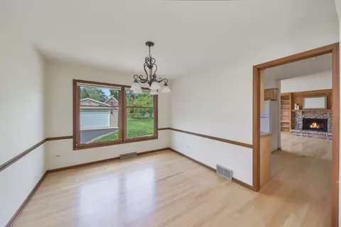 1106 Irving Ave, Wheaton, IL 60187 photo 5