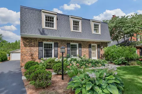 1106 Irving Ave, Wheaton, IL 60187 photo 2