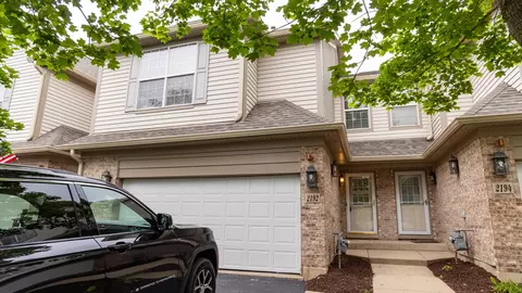 2192 Yale Cir, Hoffman Estates, IL 60192 photo 1