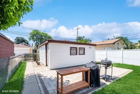 3231 W 83rd Pl, Chicago, IL 60652 photo 2