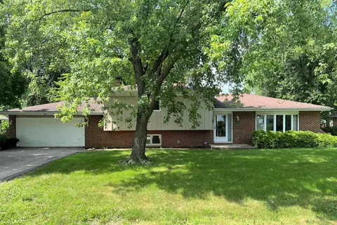 1644 N Denise Ave, Palatine, IL 60074