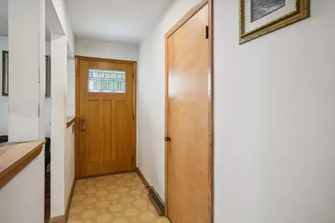 1803 Mcdonald Dr, Champaign, IL 61821 photo 4