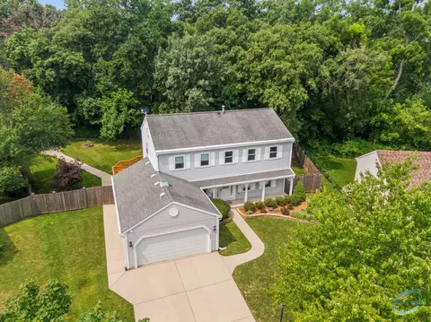 125 Canton Ln, Streamwood, IL 60107