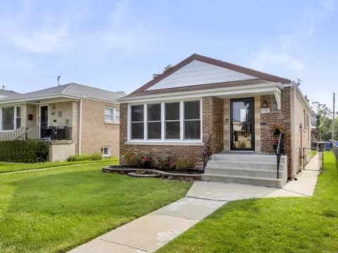 9947 S Fairfield Ave, Chicago, IL 60655