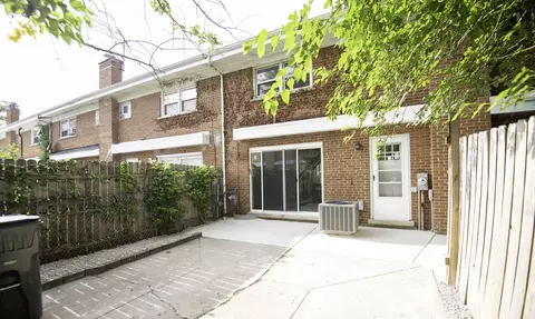 8852 Robin Dr #B, Des Plaines, IL 60016 photo 16