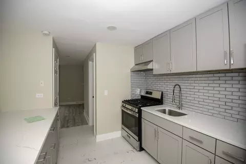 8852 Robin Dr #B, Des Plaines, IL 60016 photo 7