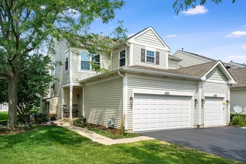 2843 Gypsum Cir, Naperville, IL 60564