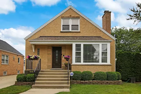 6433 N Saint Louis Ave, Lincolnwood, IL 60712