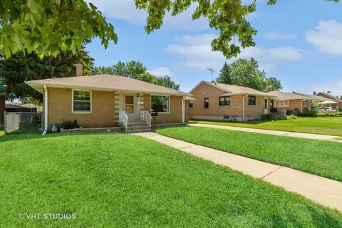 1841 N Linden Ave, Waukegan, IL 60087