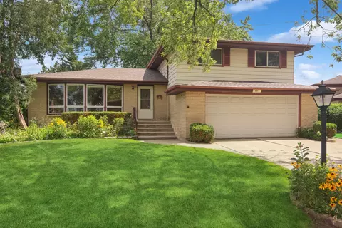 601 La Salle St, Des Plaines, IL 60016