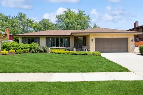 15125 Royal Georgian Rd, Orland Park, IL 60462