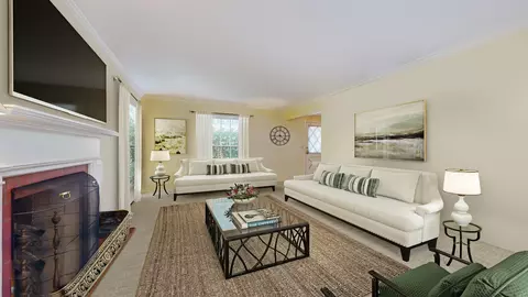 725 Fox Hunt Trl, Deerfield, IL 60015 photo 12
