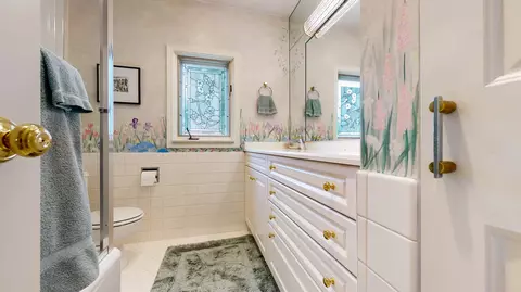 725 Fox Hunt Trl, Deerfield, IL 60015 photo 23