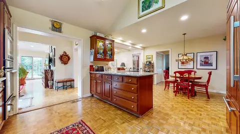 725 Fox Hunt Trl, Deerfield, IL 60015 photo 8