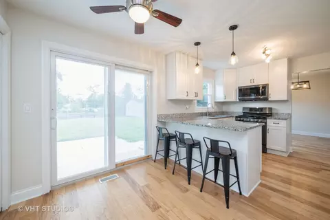 31 W730 Nancy Ln, Wayne, IL 60184 photo 9