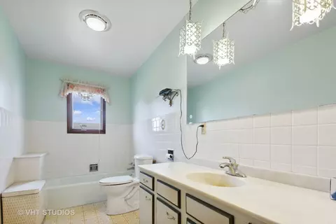 2220 E Indiana Ave, Beecher, IL 60401 photo 16