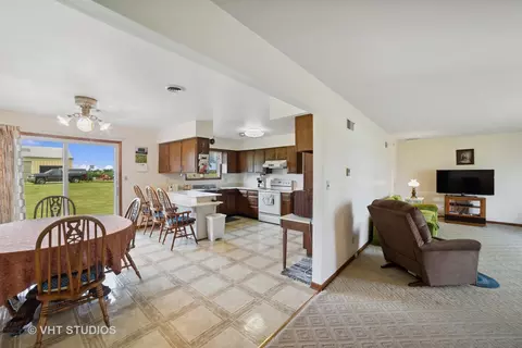 2220 E Indiana Ave, Beecher, IL 60401 photo 8