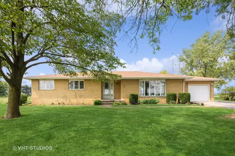 2220 E Indiana Ave, Beecher, IL 60401 photo 4