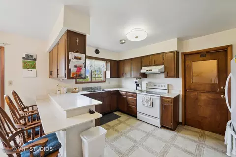 2220 E Indiana Ave, Beecher, IL 60401 photo 10