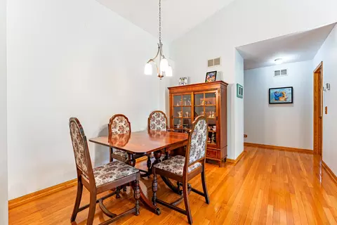 932 Willow Ln, Sleepy Hollow, IL 60118 photo 5