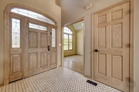 12212 Mitchell Dr, Plano, IL 60545 photo 3