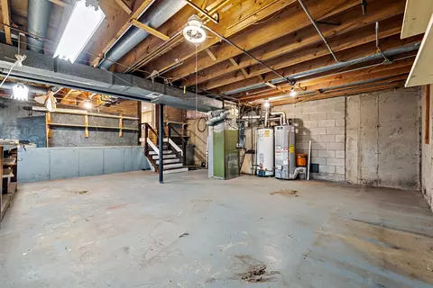 634 Howard St, Wheaton, IL 60187 photo 22