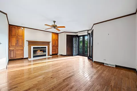 634 Howard St, Wheaton, IL 60187 photo 12