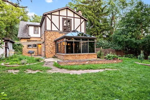 634 Howard St, Wheaton, IL 60187 photo 24